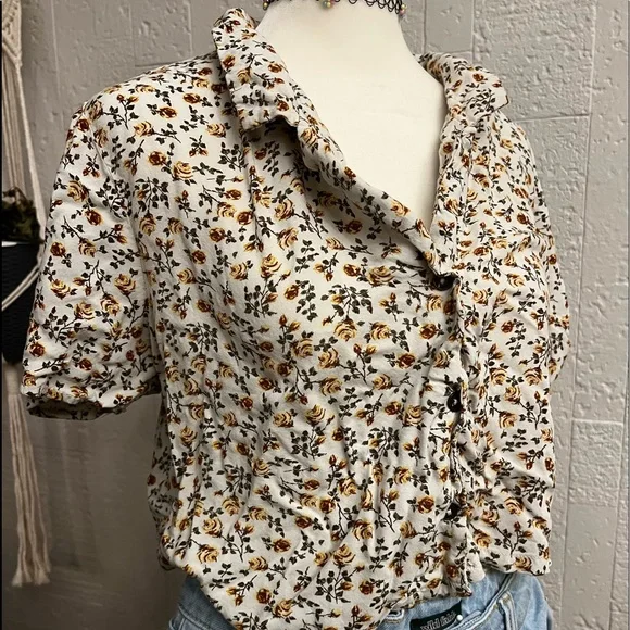 Large blouse - Picture 3 of 5